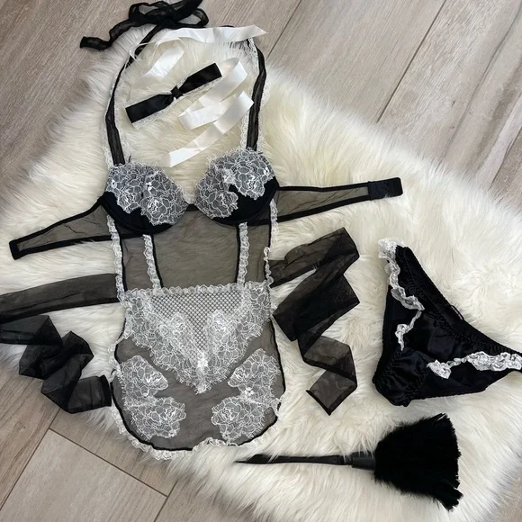 S Complete set Vs Victoria’s Secret sexy little thing french Maid Apron costume - Picture 16 of 17